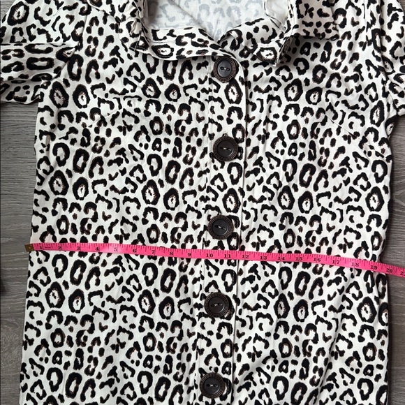 Julia Allert Leopard Print Long Button-Down Dress - Picture 12 of 13